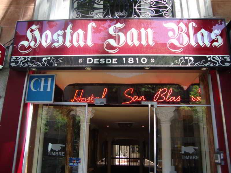 Hostal San Blas Madrid Exterior photo